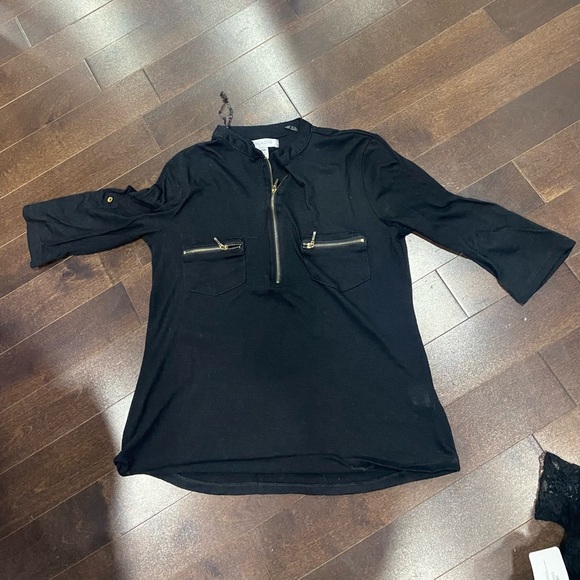 Blouse bundle - Picture 2 of 5